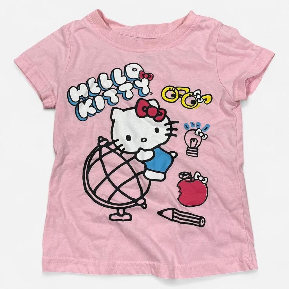 Sanrio Women's Pink T-shirt